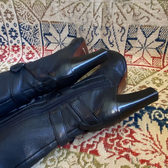 Cole Haan Phoenix Boots Tall Black Leather High Heels Buckles Nike Air Size 6.5 - Picture 4 of 8